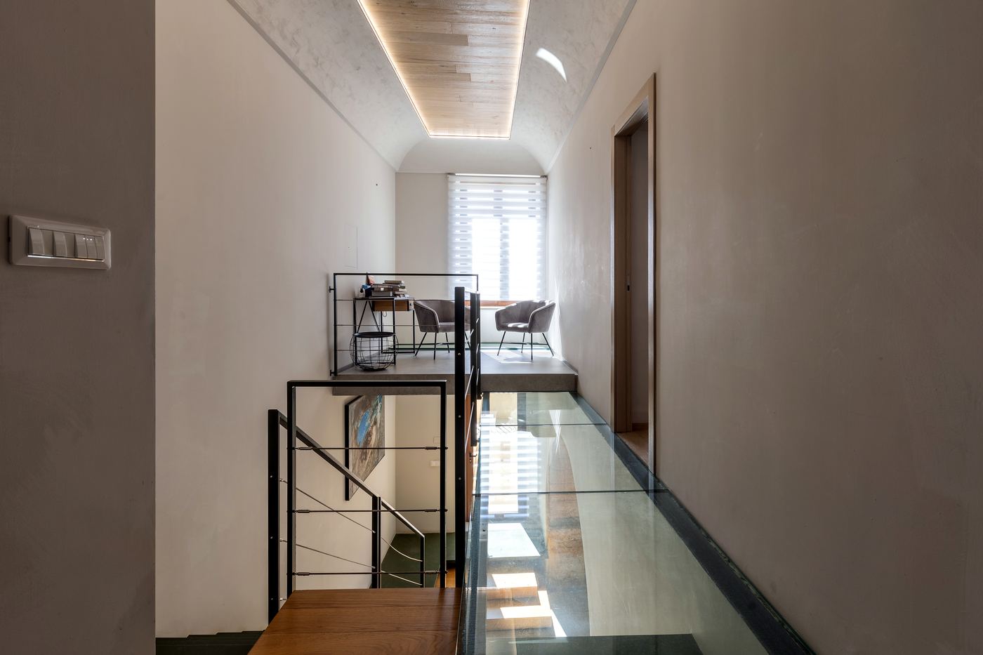 Passerella vetrata tra gli uffici